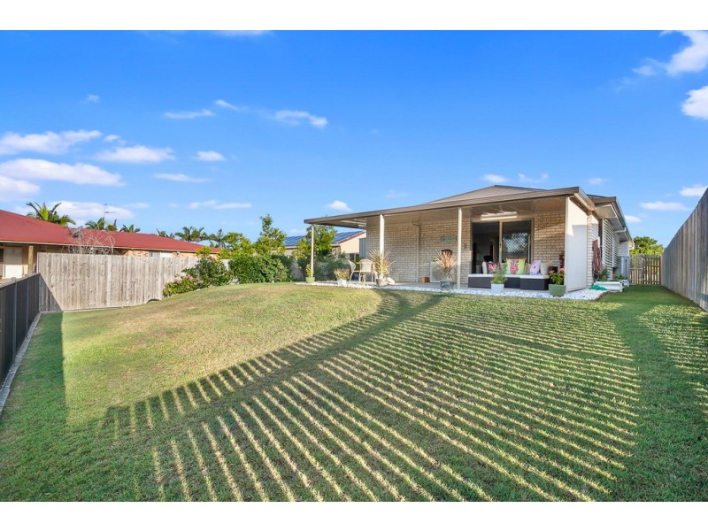 19 Sunny Way, Toogoom QLD 4655