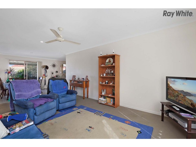 1 Malcolm Court, Point Vernon QLD 4655