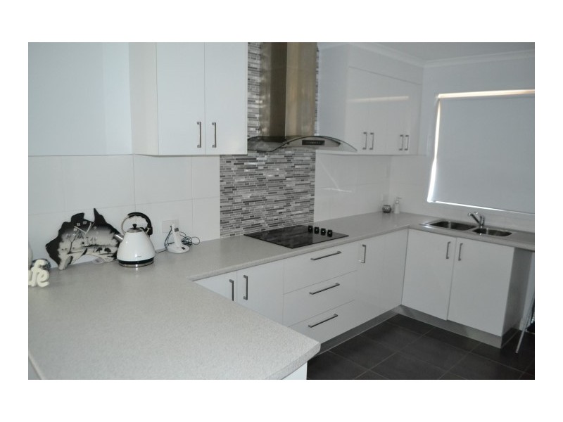 9 Parakeet Court, Kawungan QLD 4655