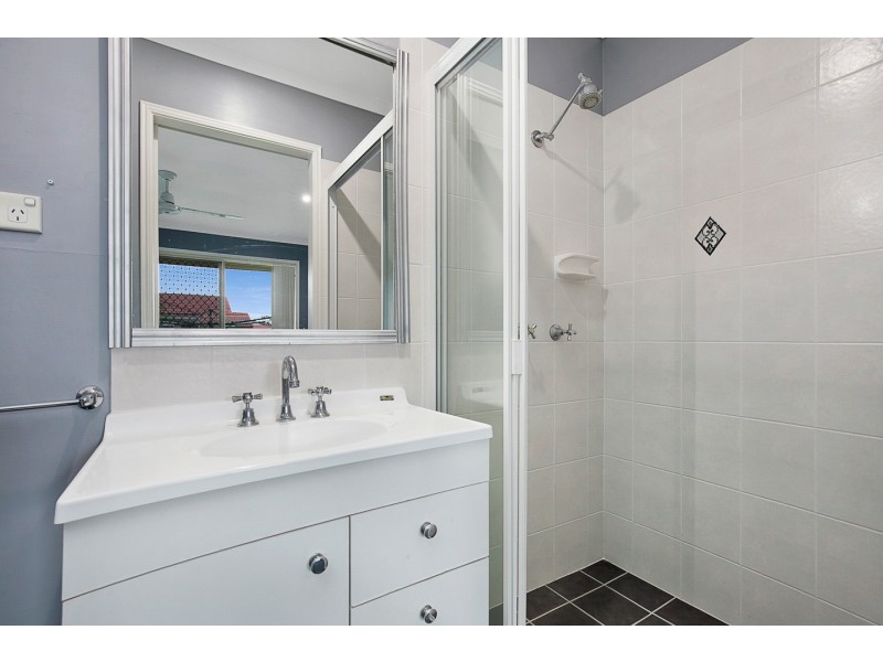 1 Gwen Court, Urraween QLD 4655