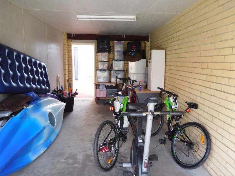 31/17 Buccaneer Drive (Great Sandy Straits Marina), Urangan QLD 4655