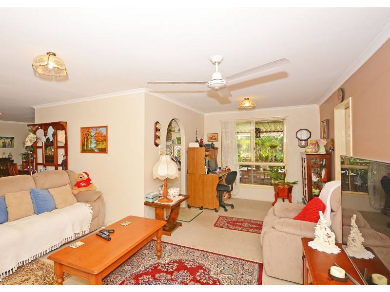 15 Thornbill Drive, Eli Waters QLD 4655