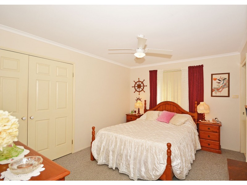 15 Thornbill Drive, Eli Waters QLD 4655