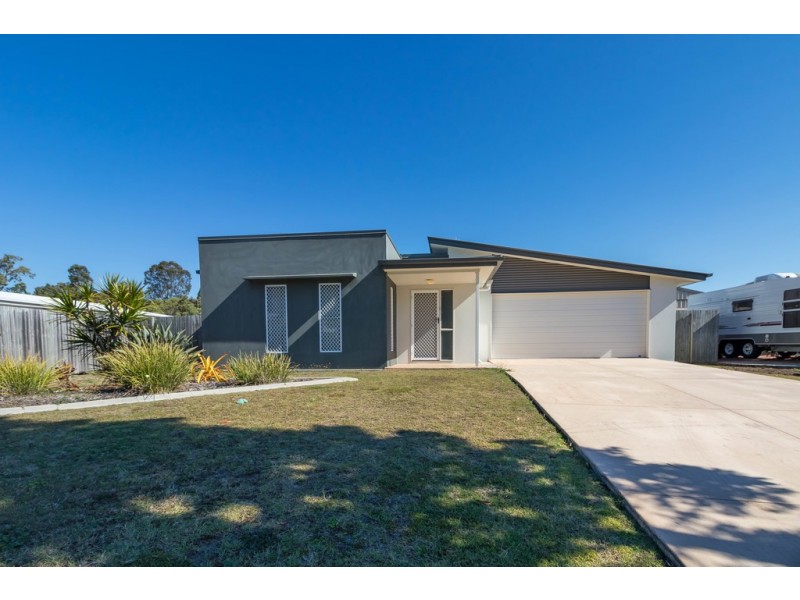 9 Longboard St, Toogoom QLD 4655