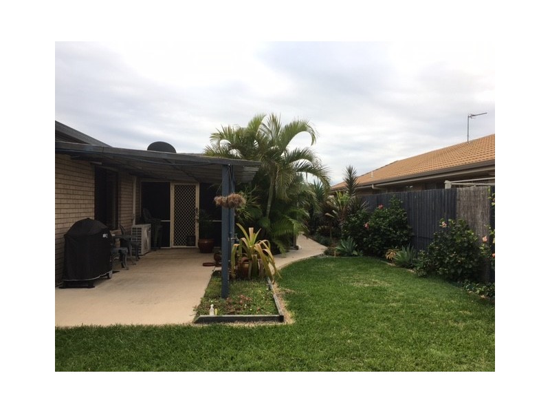 94 Wattle St, Point Vernon QLD 4655