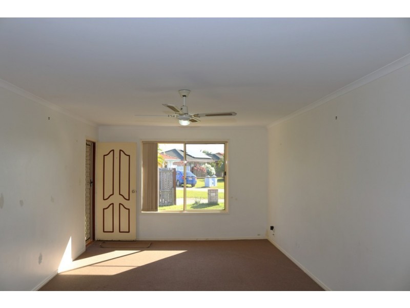 4 Burnett Court, Eli Waters QLD 4655