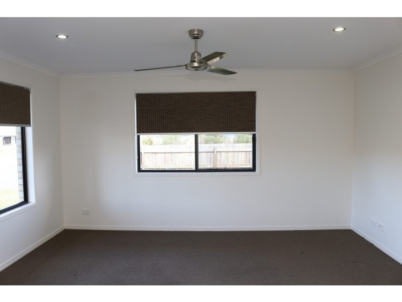 14 Parakeet Court, Kawungan QLD 4655