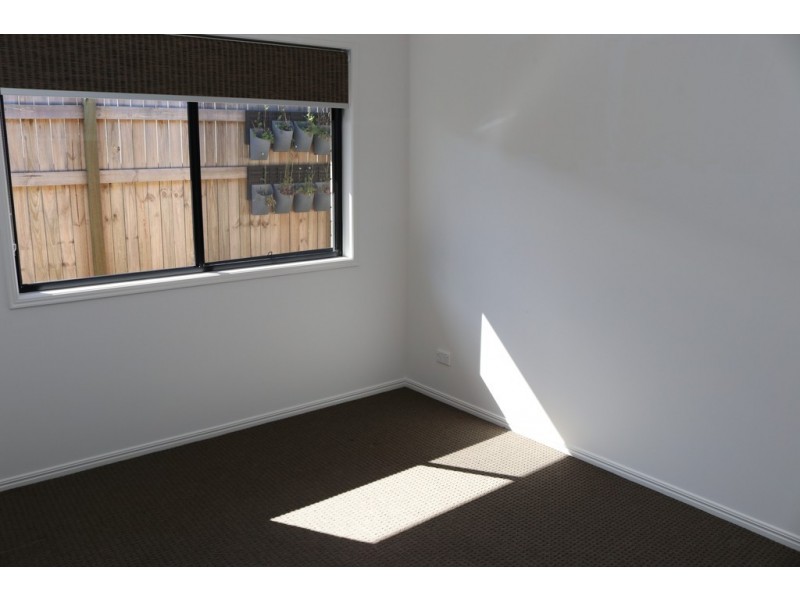 14 Parakeet Court, Kawungan QLD 4655