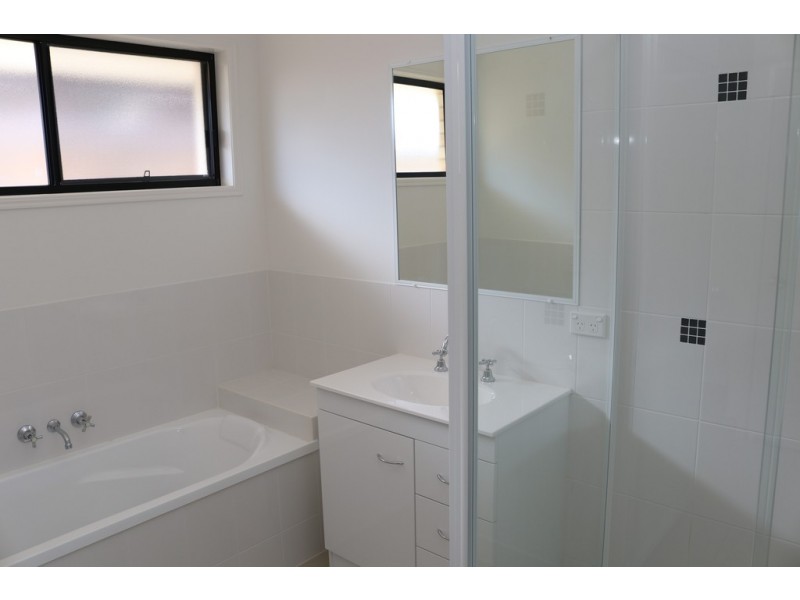 14 Parakeet Court, Kawungan QLD 4655