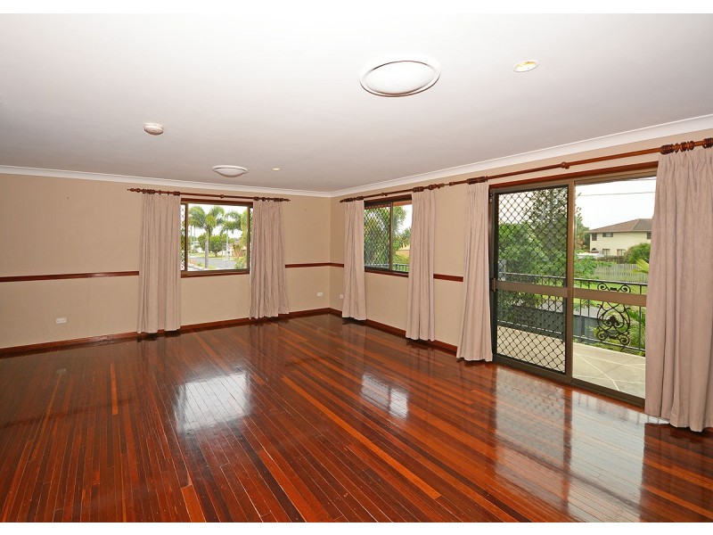 35 Romney Street, Pialba QLD 4655