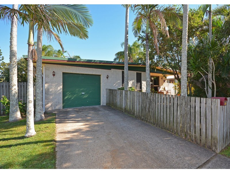 33 Honiton Street, Torquay QLD 4655