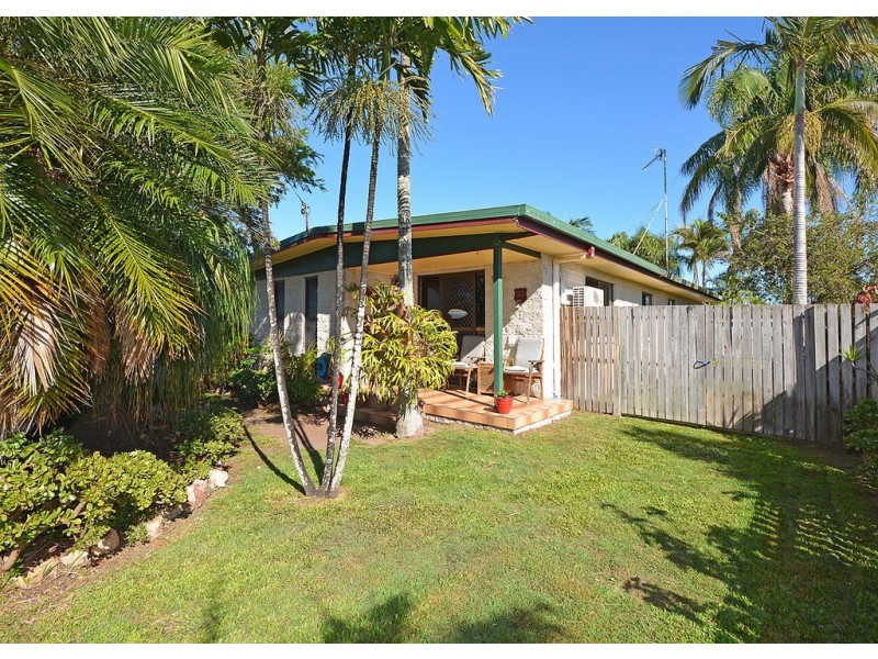 33 Honiton Street, Torquay QLD 4655