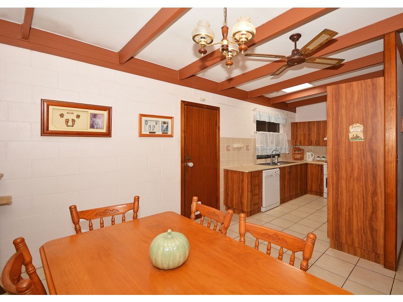 33 Honiton Street, Torquay QLD 4655