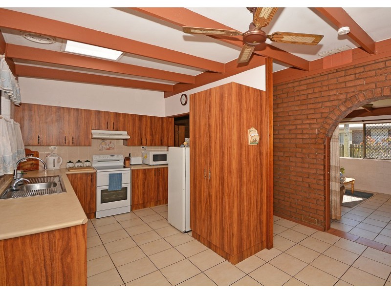 33 Honiton Street, Torquay QLD 4655