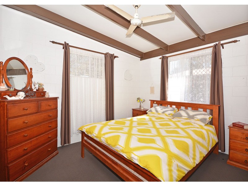 33 Honiton Street, Torquay QLD 4655