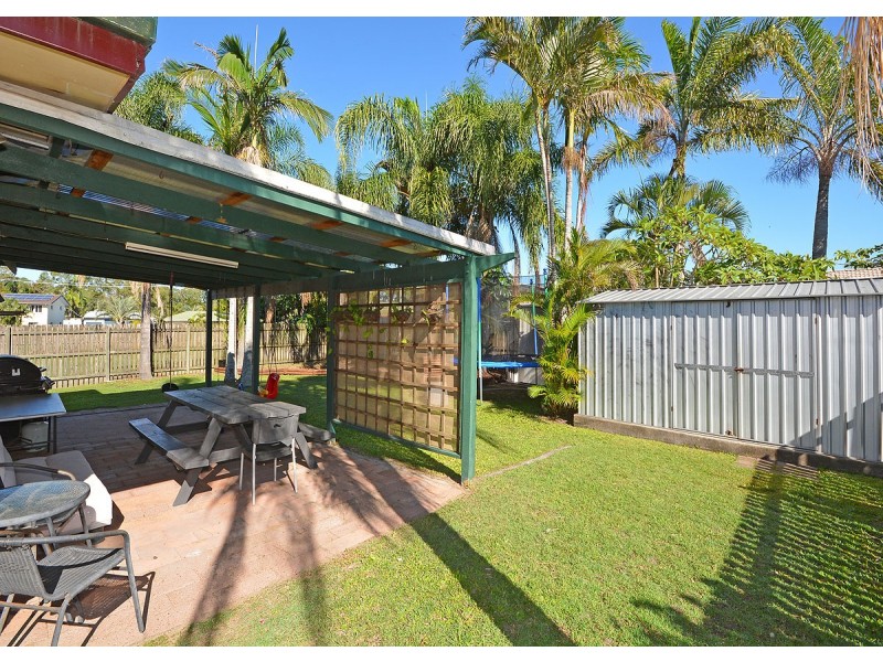 33 Honiton Street, Torquay QLD 4655