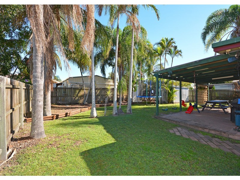33 Honiton Street, Torquay QLD 4655