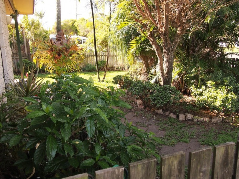 33 Honiton Street, Torquay QLD 4655