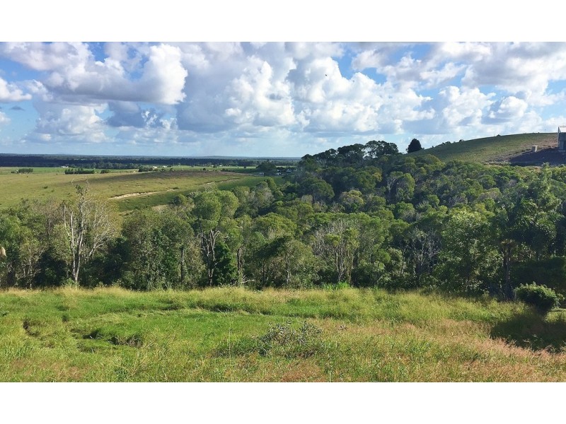 17 Awinya Court, Urraween QLD 4655