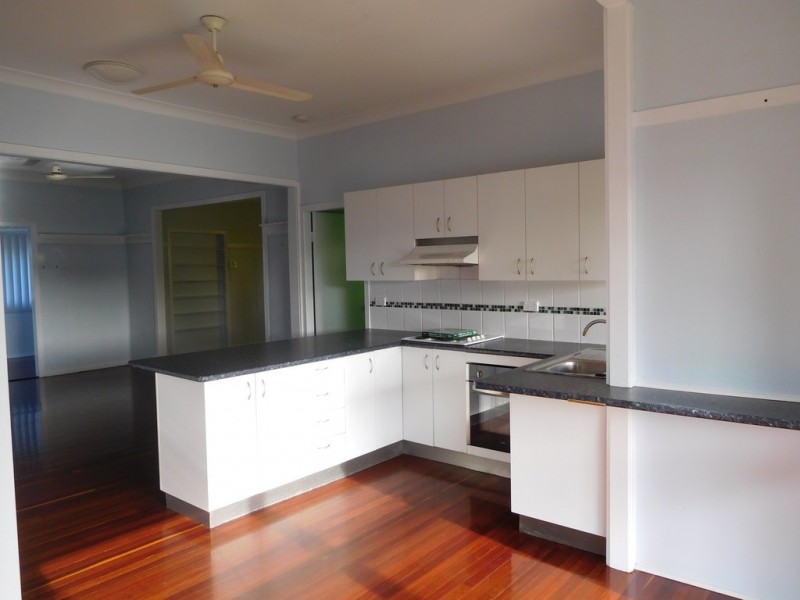 27 Caringa Street, Urangan QLD 4655