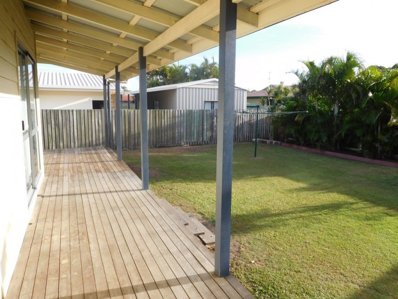 27 Caringa Street, Urangan QLD 4655