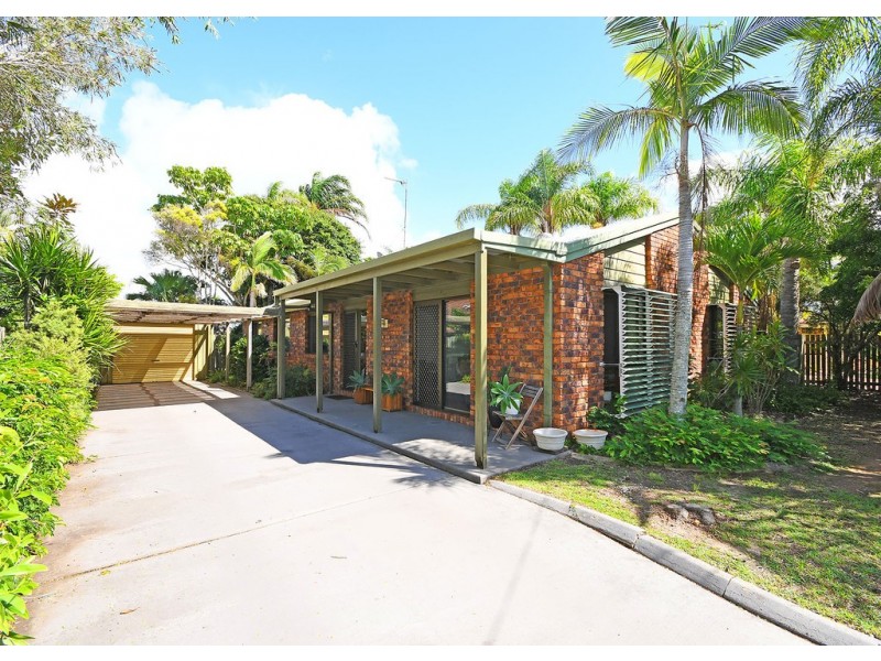 11 Granada Court, Point Vernon QLD 4655