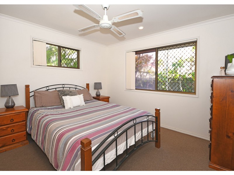 11 Granada Court, Point Vernon QLD 4655