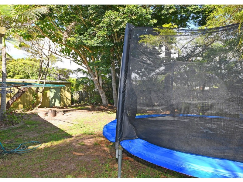 11 Granada Court, Point Vernon QLD 4655