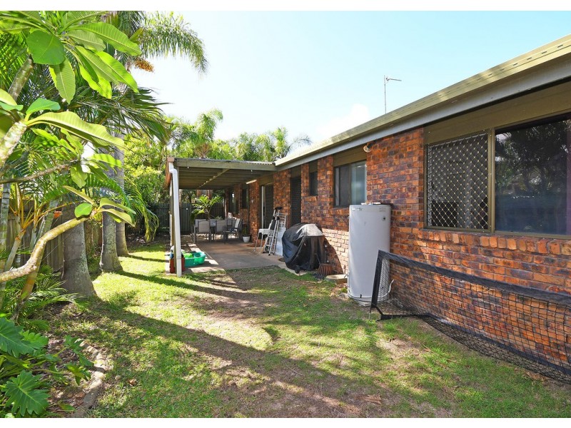11 Granada Court, Point Vernon QLD 4655