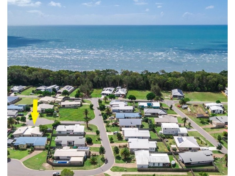 4 Aqua Court, Toogoom QLD 4655