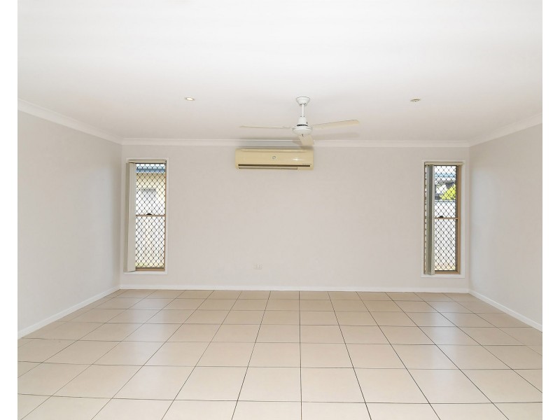 4 Aqua Court, Toogoom QLD 4655