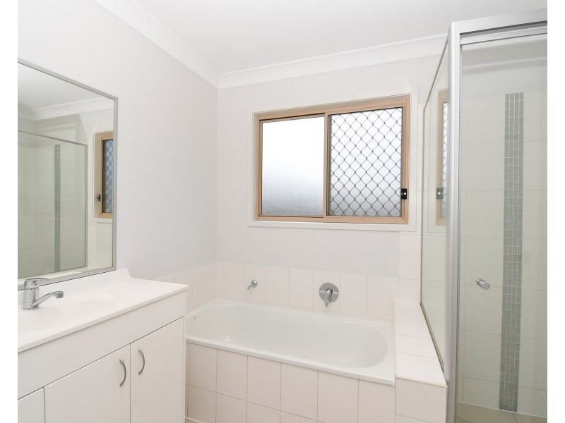 4 Aqua Court, Toogoom QLD 4655