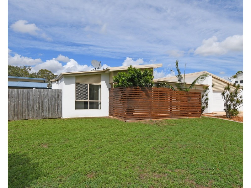 4 Aqua Court, Toogoom QLD 4655