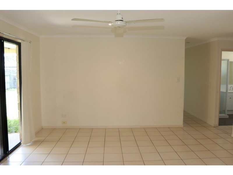 25 Heather Way, Urraween QLD 4655