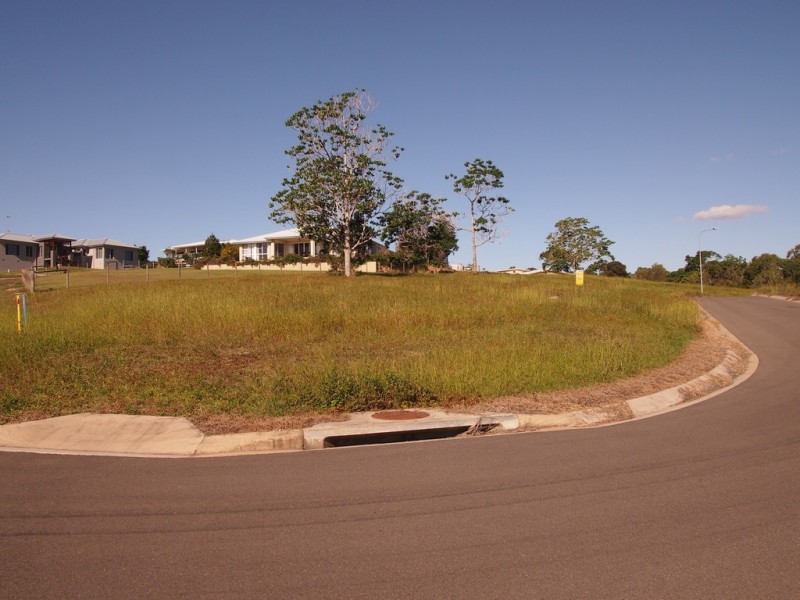 9 Woodgate Avenue, Craignish QLD 4655