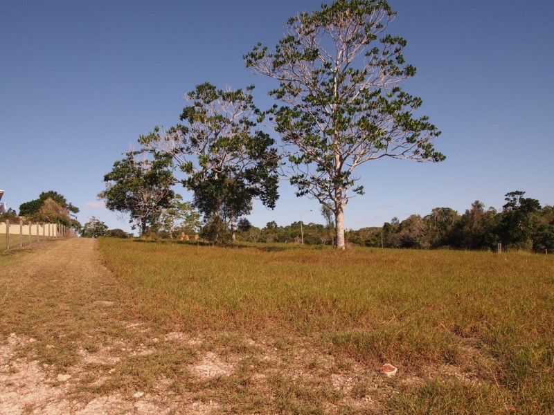 9 Woodgate Avenue, Craignish QLD 4655