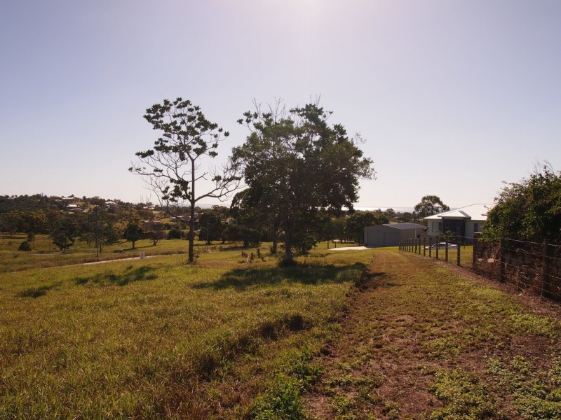 9 Woodgate Avenue, Craignish QLD 4655