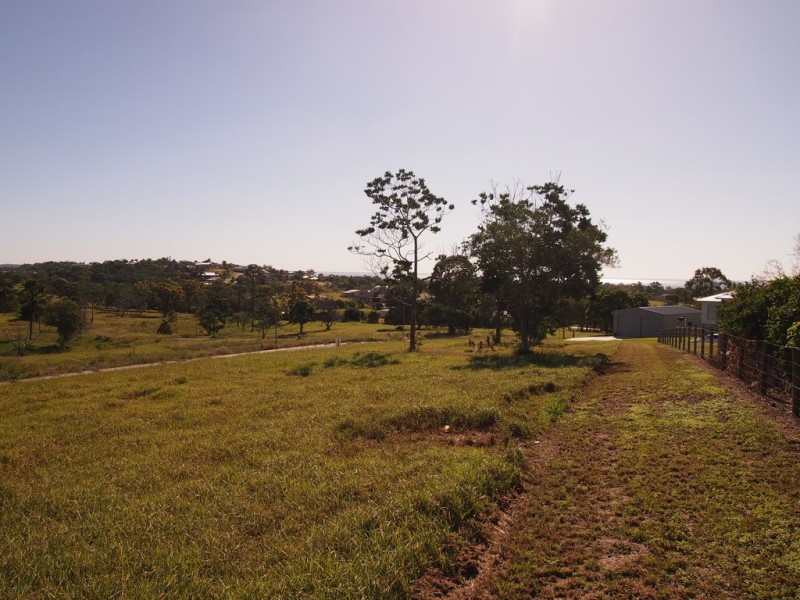 9 Woodgate Avenue, Craignish QLD 4655