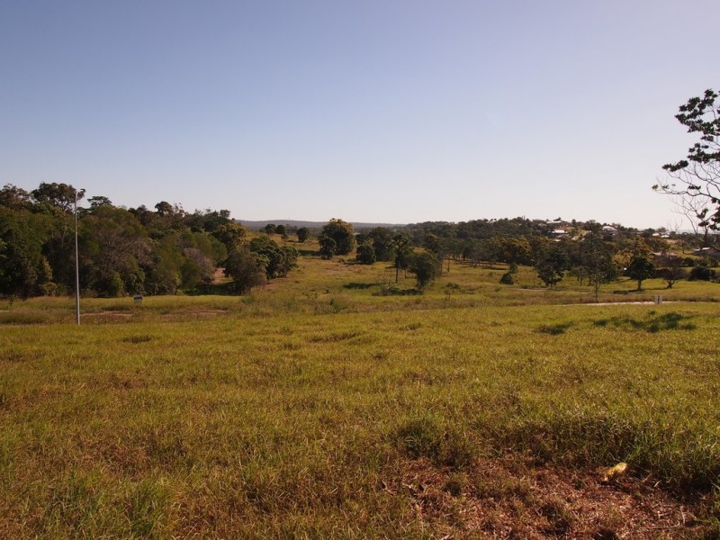 9 Woodgate Avenue, Craignish QLD 4655
