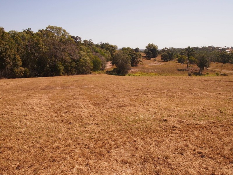 10 Woodgate Avenue, Craignish QLD 4655