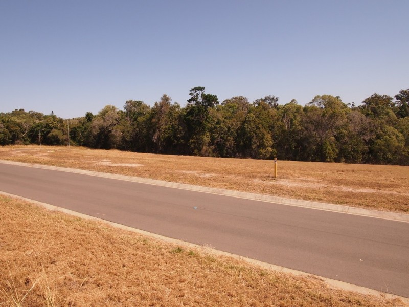 10 Woodgate Avenue, Craignish QLD 4655