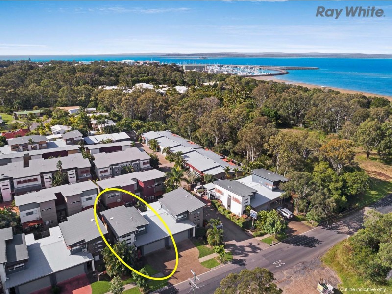 17/80 Moolyyir Street, Urangan QLD 4655