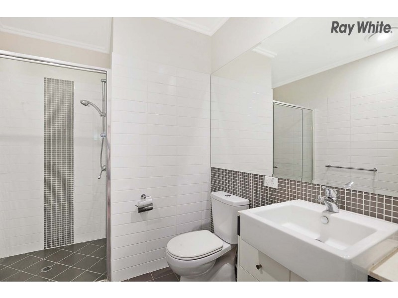 17/80 Moolyyir Street, Urangan QLD 4655