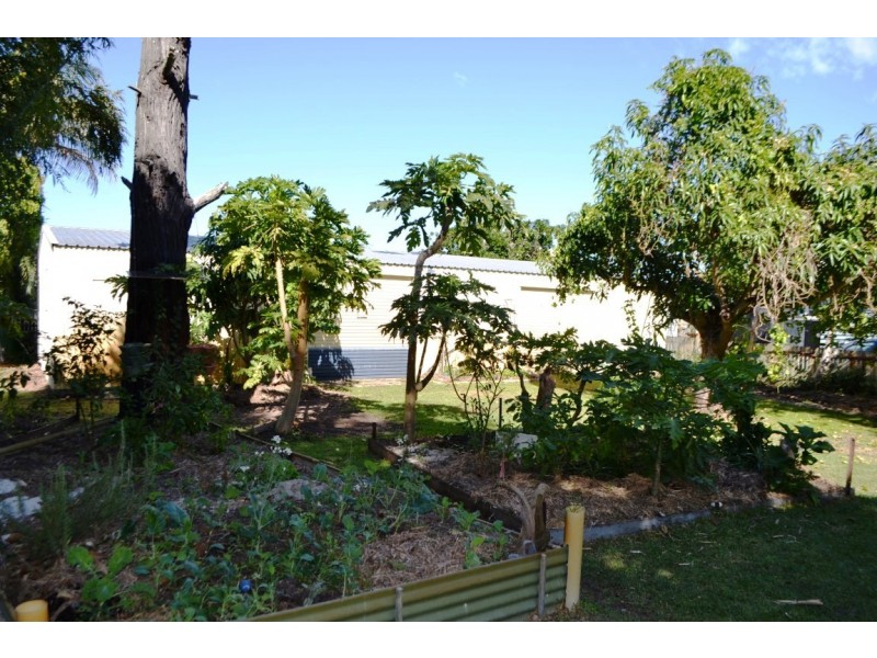 231 Cypress Street, Urangan QLD 4655