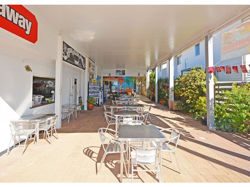 138 Esplanade, Woodgate QLD 4660