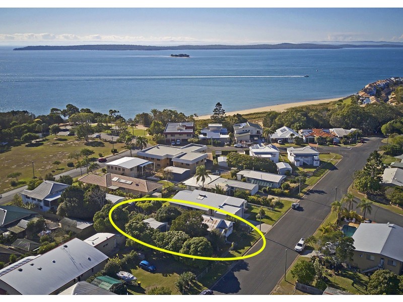 6 Edwin Street, Urangan QLD 4655