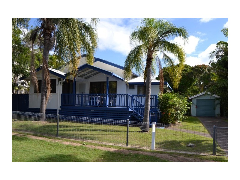 3 Pulgul Street, Urangan QLD 4655