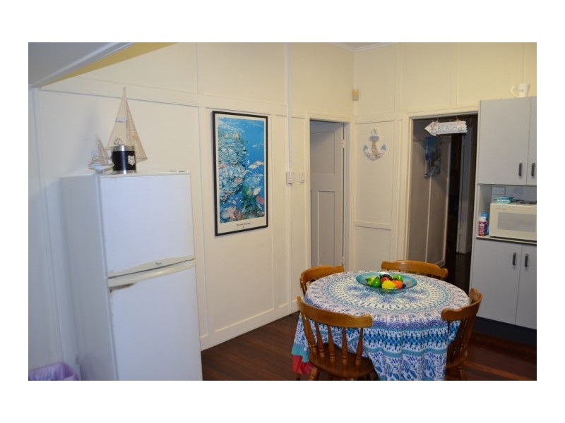 3 Pulgul Street, Urangan QLD 4655