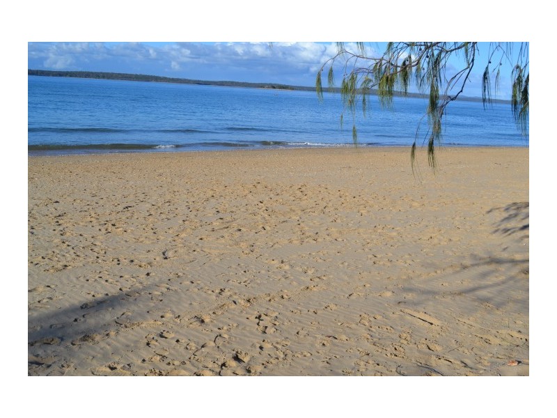 3 Pulgul Street, Urangan QLD 4655