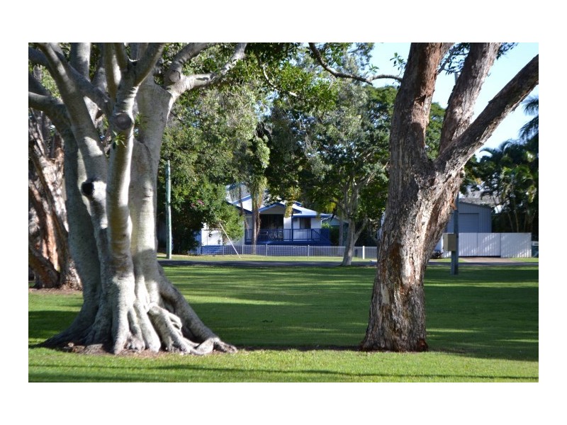 3 Pulgul Street, Urangan QLD 4655